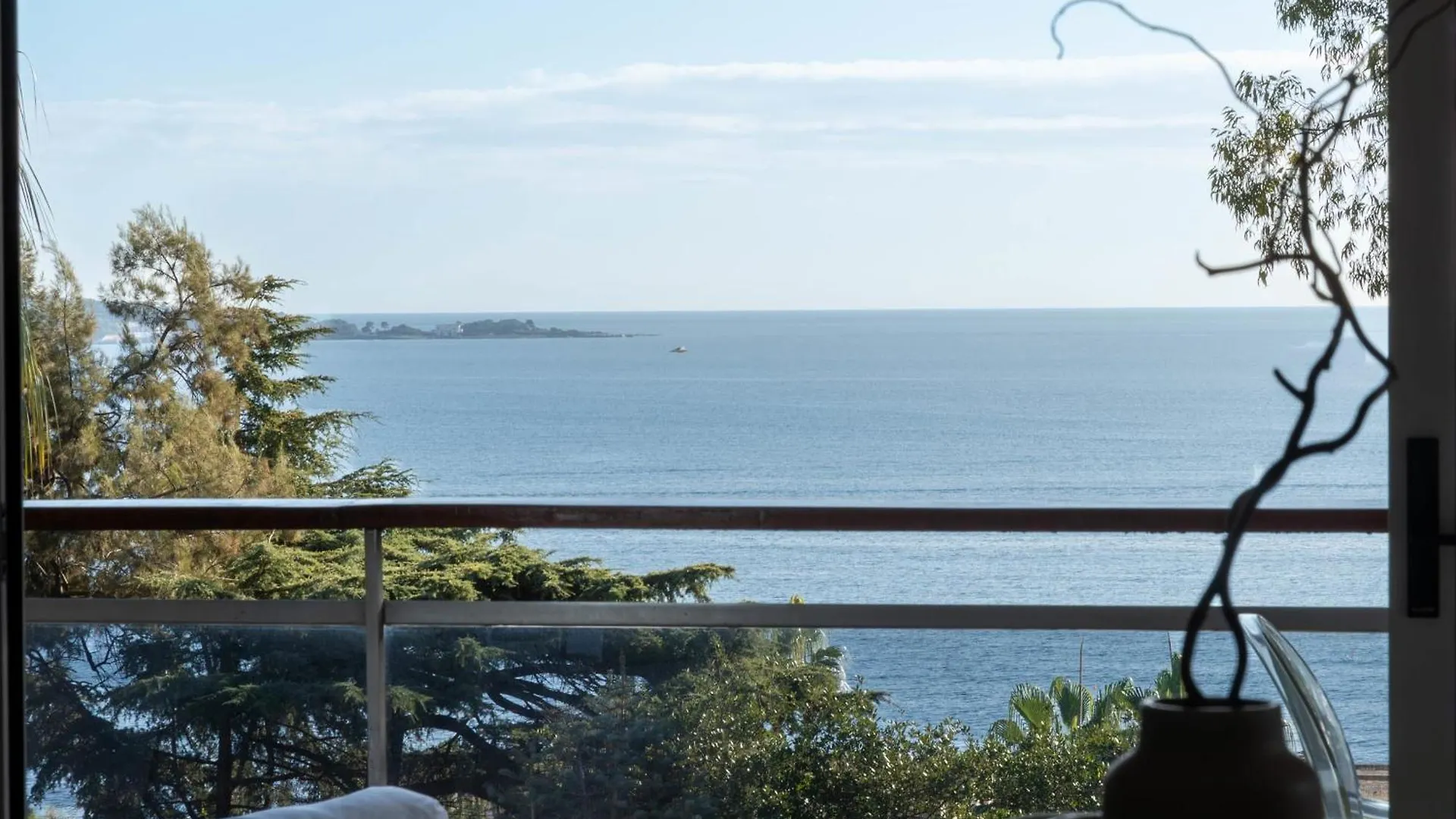 Apartment Cote D'Azur Sea View Tennis Beach Access Vallauris France